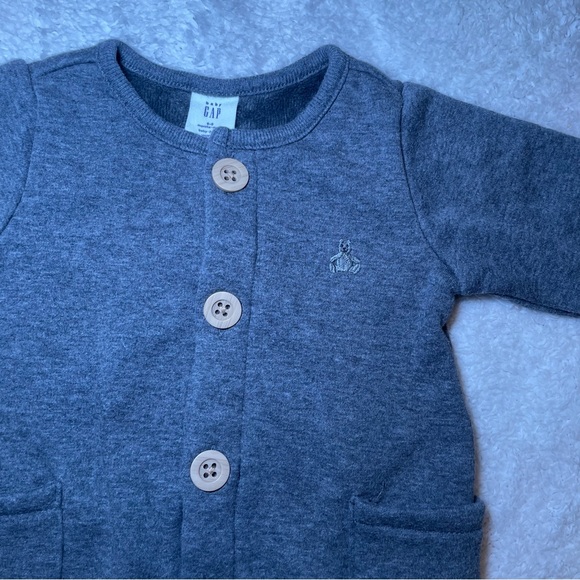 GAP Dark Gray Kids One Piece Bodysuit - Picture 2 of 7